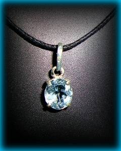 BLUE TOPAZE PENDANT 2(6gr/1cm)