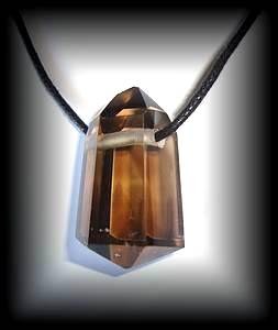 SMOKED CARVED QUARTZ PENDANT(25gr/3.6cm)