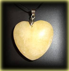 YELLOW CALCIT HEART PENDANT(30gr/3cm)