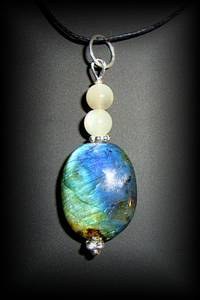 LABRADORITE+MOONSTONE PENDANT(10gr/3cm)