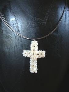 PEARL CROSS PENDANT ( 10gr/4.2cm)