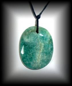 PEBBLE AMAZONITE PENDANT ( 20 gr/3.9 cm)