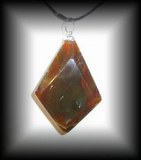 MAGNETIC AMBER PENDANT(18 gr/5 cm)