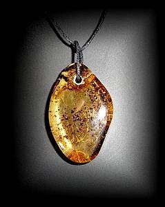 AMBER PENDANT 3( 14gr/4.5cm)