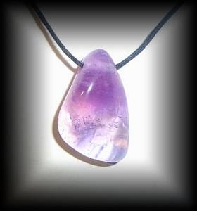 AMETHYST PENDANT ( 15 gr/2.9 cm)