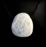 WHITE LABRADORIT PENDANT(14 gr/3.2 cm)