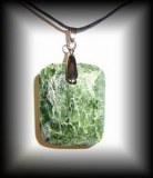 DIOPSIDE PENDANT(28 gr/3.2 cm) 