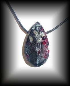 EUDIALYT PENDANT3(18 gr/3.9 cm)