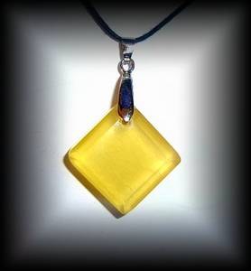 YELLOW FLUORIT PENDANT(19 gr/3 cm)