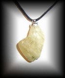 MAGNETIC HIDDENITE PENDANT(14 gr/2.7 cm)