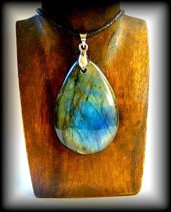 LABRADORITE PENDANT 17( 19 gr/4 cm)