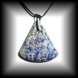 LAPIS LAZULI PENDANT (15 gr/3.5 cm)