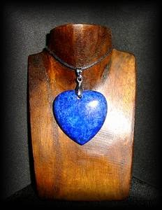 LAPIS LAZULI HEART PENDANT ( 16 gr/3 cm)