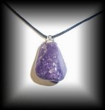 MAGNETIC LEPIDOLITE PENDANT ( 18 gr/2.5 cm)