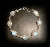 MONNSTONE BRACELET 2(20 gr/clap)