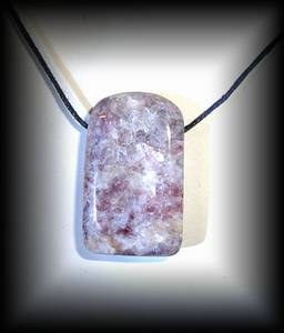  MAGNESIUM CRYSTAL PENDANT(22 gr/3.6 cm)