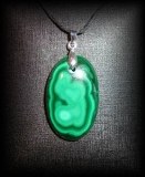 MALACHITE PENDANT (15 gr/3.5 cm)