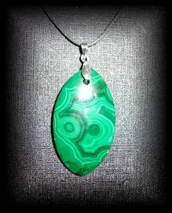 MALACHITE PENDANT (16gr/4.2 cm)