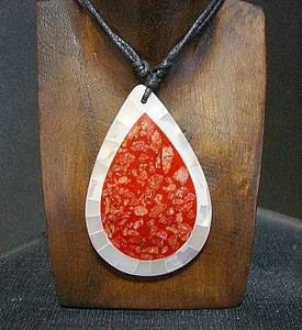 NACRE PENDANT 5( 12 gr/4.8 cm)