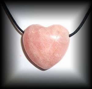 HEART PINK QUARTZ ( 32 gr/3.5 cm)