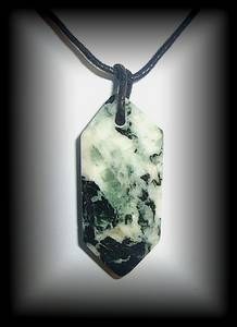 BI-TERMINATED SAVOILITE PENDANT 2(20 gr/5 cm)