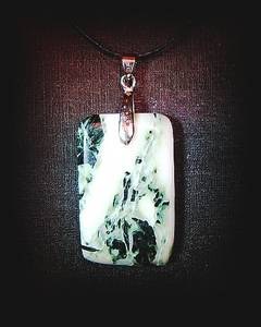 EPIDOTE CALCITE PENDANT(20 gr/4.2 cm)