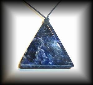 SODALITE PENDANT4 ( 30 gr/4.5 cm)