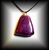 MAGNETIC SUGILITE PENDANT (14 gr/2.5 cm)