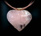 PENDENTIF COEUR QUARTZ ROSE (45gr/4.5cm)