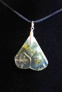 PENDENTIF JADE NEPHRITE ( 11gr/3.3cm)