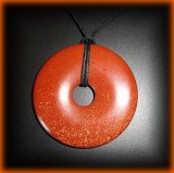 PENDENTIF JASPE ROUGE DONUTS ( 30gr/5cm)