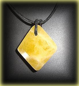 PENDENTIF CALCITE JAUNE ( 20gr/3.3cm)