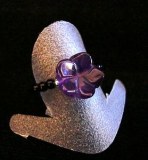 BAGUE AMETHYSTE FLEUR ( 4gr/élastique)