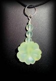 PENDENTIF FLEUR JADE (5gr/1.8cm)