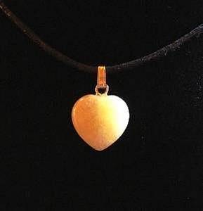 PENDENTIF COEUR CALCITE JAUNE (5gr/1.5cm)