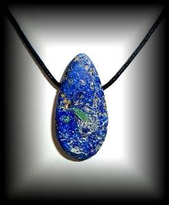 PENDENTIF AZURITE CRISTAUX2(26 gr/ 4.3 cm)