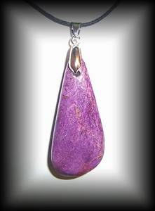 PENDENTIF STICHTITE (14 gr 4 cm)