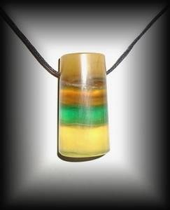 PENDENTIF FLUORITE ARC EN CIEL2 (TOP QUALITE!)(30 gr/4 cm)