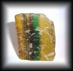 FLUORITE ARC EN CIEL ( 180 gr/ 6.3 cm)