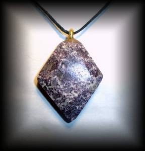 PENDENTIF LEPIDOLITE PROMO( 20 gr/4.2 cm)