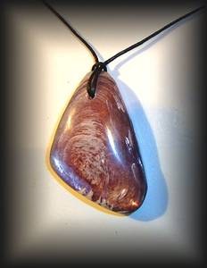 PENDENTIF LEPIDOLITE ( 30 gr/5 cm)