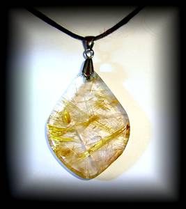 PENDENTIF QUARTZ RUTILE 2( 11 gr/3.9 cm)