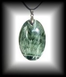 PENDENTIF SERAPHINITE5 (15 gr/5 cm)