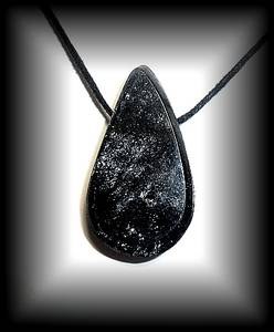 PENDENTIF SPECULARITE (22 gr/ 4 cm)