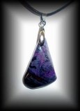 PENDENTIF SUGILITE ( 15 gr/3.9 cm)