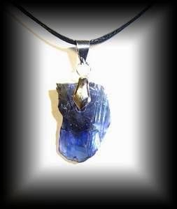 PENDENTIF TANZANITE CRISTAL" EXCEPTIONNELLE" !!(10 gr/2.3 cm)